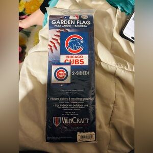 WINCRAFT CHICAGO CUBS NWT Blue and Red Garden Flag, 12.5 inches X 18 inches